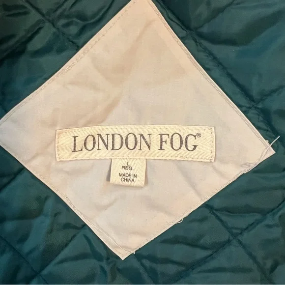 London Fog Red Jacket with Green Quilted lining - Picture 2 of 12